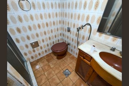 Apartamento para alugar com 127m², 3 quartos e 1 vaga Apartamento para alugar com 127m², 3 quartos e 1 vagaBanheiro Corredor