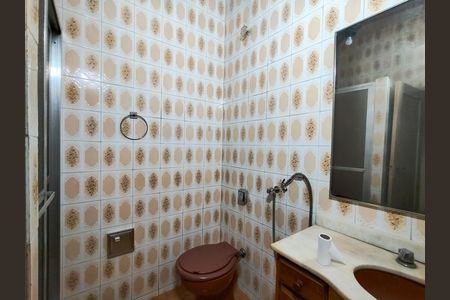 Apartamento para alugar com 127m², 3 quartos e 1 vaga Apartamento para alugar com 127m², 3 quartos e 1 vagaBanheiro Corredor
