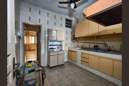 Apartamento para alugar com 127m², 3 quartos e 1 vaga Apartamento para alugar com 127m², 3 quartos e 1 vagaCozinha