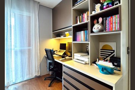 Apartamento à venda com 3 quartos, 129m² em Vila Anastácio, São Paulo
