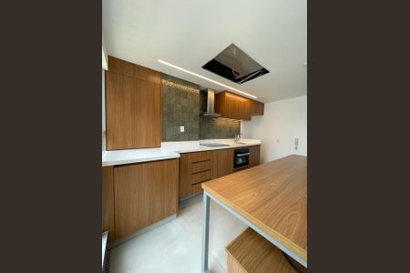 Apartamento à venda com 72m², 2 quartos e 1 vaga