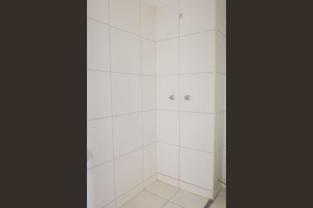 Banheiro de apartamento para alugar com 2 quartos, 39m² em Cachambi, Rio de Janeiro