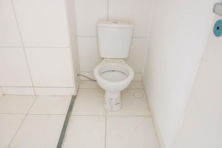 Apartamento para alugar com 39m², 2 quartos e sem vaga Apartamento para alugar com 39m², 2 quartos e sem vagaBanheiro