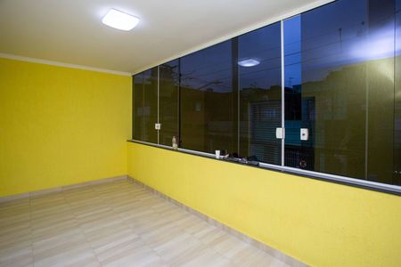 Casa à venda com 380m², 3 quartos e 2 vagasVaranda da Suite