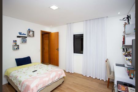 Casa à venda com 380m², 3 quartos e 2 vagasQuarto 2