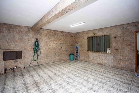 Garagem de casa à venda com 3 quartos, 380m² em Casa Grande, Diadema