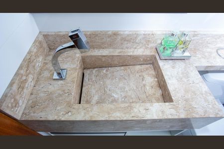 Casa à venda com 380m², 3 quartos e 2 vagasLavabo