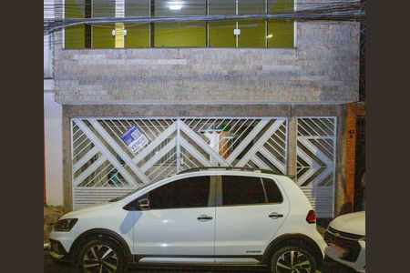 Casa à venda com 380m², 3 quartos e 2 vagasFachada