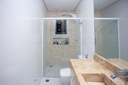 Casa à venda com 380m², 3 quartos e 2 vagasBanheiro da Suíte