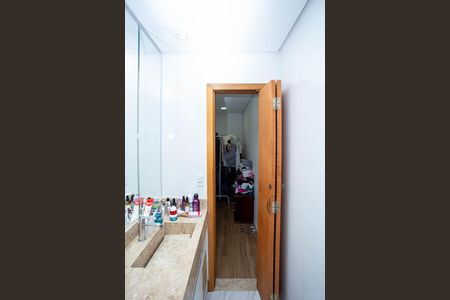 Casa à venda com 380m², 3 quartos e 2 vagasBanheiro da Suíte
