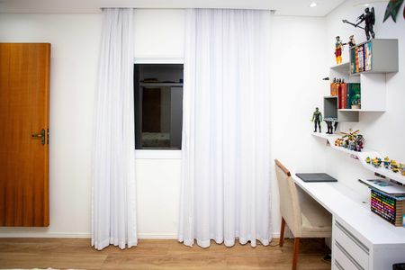 Casa à venda com 380m², 3 quartos e 2 vagasQuarto 2