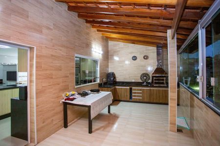 Casa à venda com 380m², 3 quartos e 2 vagasEspaço Gourmet