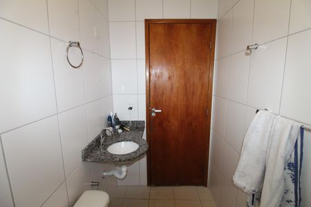 Apartamento para alugar com 65m², 2 quartos e 1 vagaBanheiro
