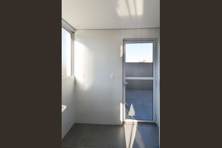 Apartamento à venda com 89m², 2 quartos e 2 vagas Apartamento à venda com 89m², 2 quartos e 2 vagasÁrea de Serviço