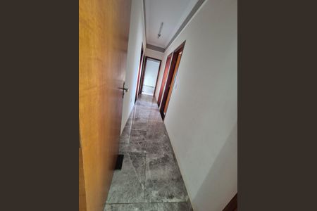 Casa para alugar com 250m², 3 quartos e 3 vagas Casa para alugar com 250m², 3 quartos e 3 vagasCorredor