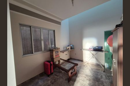 Casa para alugar com 250m², 3 quartos e 3 vagas Casa para alugar com 250m², 3 quartos e 3 vagasQuarto
