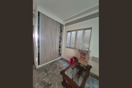 Casa para alugar com 250m², 3 quartos e 3 vagas Casa para alugar com 250m², 3 quartos e 3 vagasQuarto