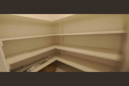 Apartamento à venda com 183m², 4 quartos e 4 vagas