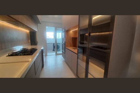 Apartamento à venda com 183m², 4 quartos e 4 vagas