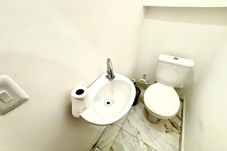 Lavabo de casa de condomínio à venda com 2 quartos, 64m² em Jardim Popular, São Paulo