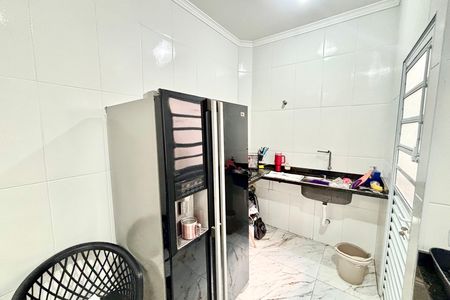 Casa de condomínio à venda com 64m², 2 quartos e 1 vagaCozinha e Área de Serviço