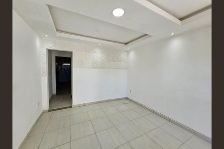 Casa para alugar com 100m², 2 quartos e 1 vaga Casa para alugar com 100m², 2 quartos e 1 vagaSala