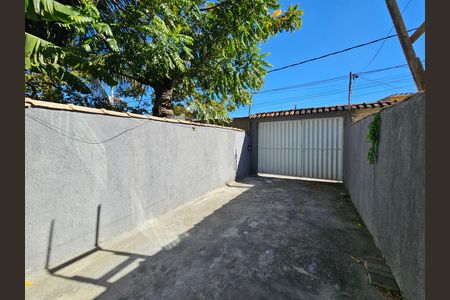 Garagem de casa para alugar com 2 quartos, 100m² em Anchieta, Nilópolis
