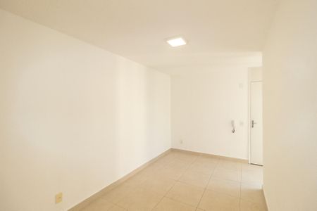 Sala de apartamento para alugar com 2 quartos, 43m² em Santa Cruz, Rio de Janeiro