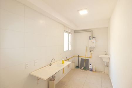 Apartamento para alugar com 43m², 2 quartos e 1 vaga Apartamento para alugar com 43m², 2 quartos e 1 vagaCozinha e Área de Serviço