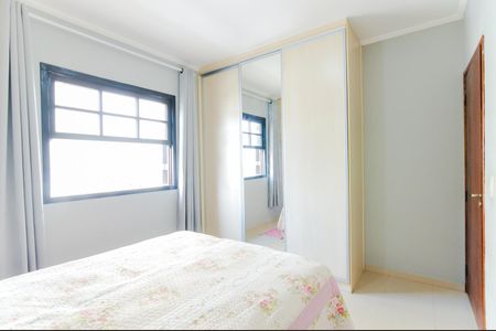 Quarto 1  de casa de condomínio à venda com 2 quartos, 107m² em Jardim do Papai, Guarulhos