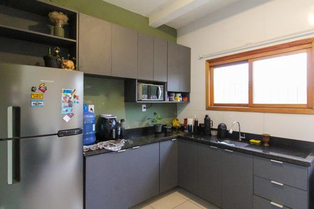 Casa à venda com 70m², 2 quartos e 4 vagas Casa à venda com 70m², 2 quartos e 4 vagasCozinha