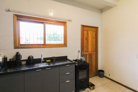 Casa à venda com 70m², 2 quartos e 4 vagas Casa à venda com 70m², 2 quartos e 4 vagasCozinha