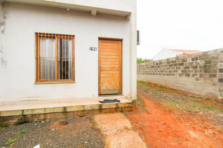Casa à venda com 70m², 2 quartos e 4 vagas Casa à venda com 70m², 2 quartos e 4 vagasÁrea externa