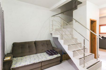Casa à venda com 70m², 2 quartos e 4 vagas Casa à venda com 70m², 2 quartos e 4 vagasSala