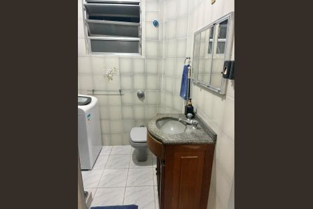 Banheiro de apartamento para alugar com 2 quartos, 75m² em Catete, Rio de Janeiro
