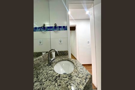 Apartamento à venda com 70m², 3 quartos e 1 vaga Apartamento à venda com 70m², 3 quartos e 1 vagaBanheiro