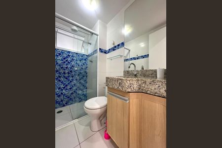 Apartamento à venda com 70m², 3 quartos e 1 vaga Apartamento à venda com 70m², 3 quartos e 1 vagaBanheiro
