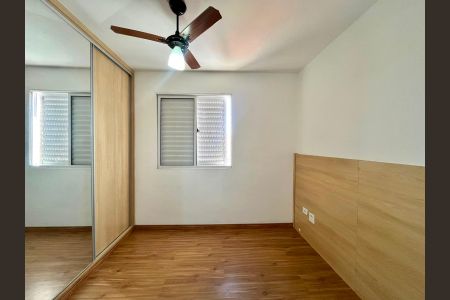 Apartamento à venda com 70m², 3 quartos e 1 vaga Apartamento à venda com 70m², 3 quartos e 1 vagaSuíte