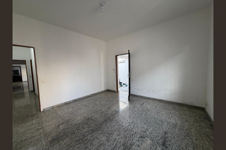 Casa para alugar com 4 quartos, 168m² em Quarta Parada, São Paulo