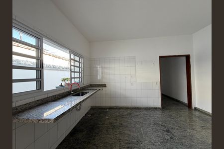 Cozinha de casa para alugar com 4 quartos, 168m² em Quarta Parada, São Paulo