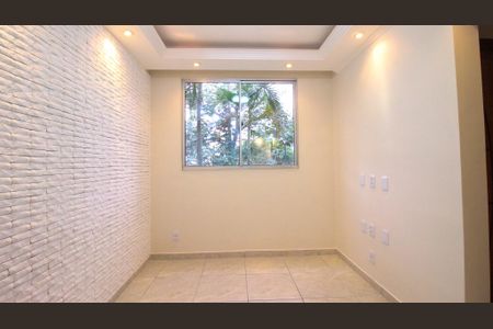 Apartamento à venda com 2 quartos, 50m² em Jardim Santa Teresinha, São Paulo