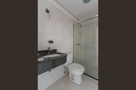Banheiro de apartamento para alugar com 2 quartos, 76m² em Sarandi, Porto Alegre