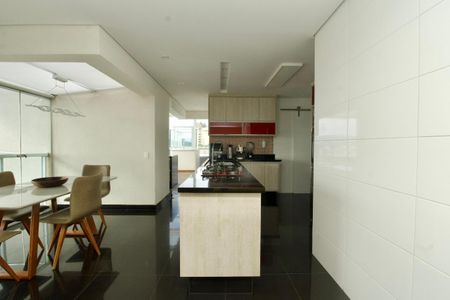Apartamento à venda com 170m², 3 quartos e 3 vagas