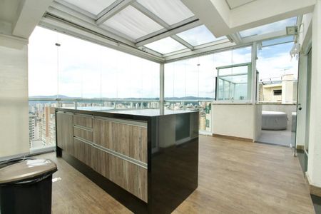 Apartamento à venda com 170m², 3 quartos e 3 vagas