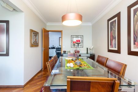 Apartamento à venda com 148m², 4 quartos e 3 vagas