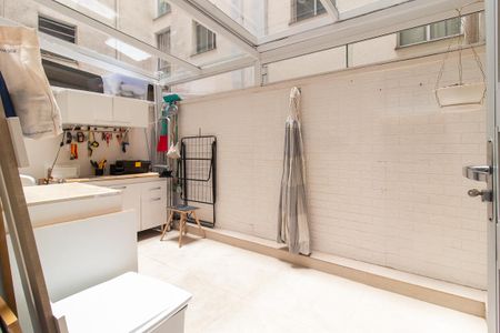 Apartamento à venda com 67m², 2 quartos e 1 vagaÁrea de Serviço