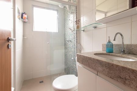 Apartamento à venda com 67m², 2 quartos e 1 vagaBanheiro Social