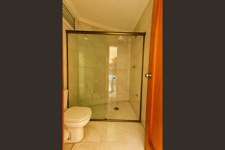 Apartamento à venda com 690m², 5 quartos e 7 vagas Apartamento à venda com 690m², 5 quartos e 7 vagasBanheiro da Suíte 2