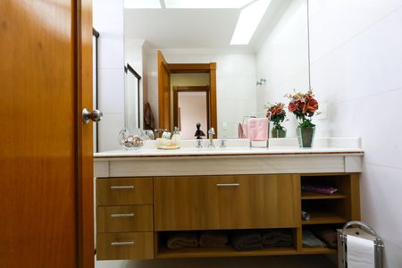 Apartamento à venda com 690m², 5 quartos e 7 vagas Apartamento à venda com 690m², 5 quartos e 7 vagasBanheiro da Suíte 3