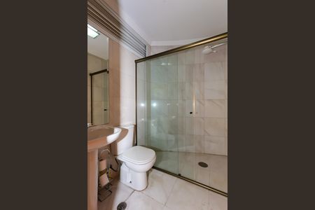 Apartamento à venda com 690m², 5 quartos e 7 vagas Apartamento à venda com 690m², 5 quartos e 7 vagasBanheiro da Suíte 2